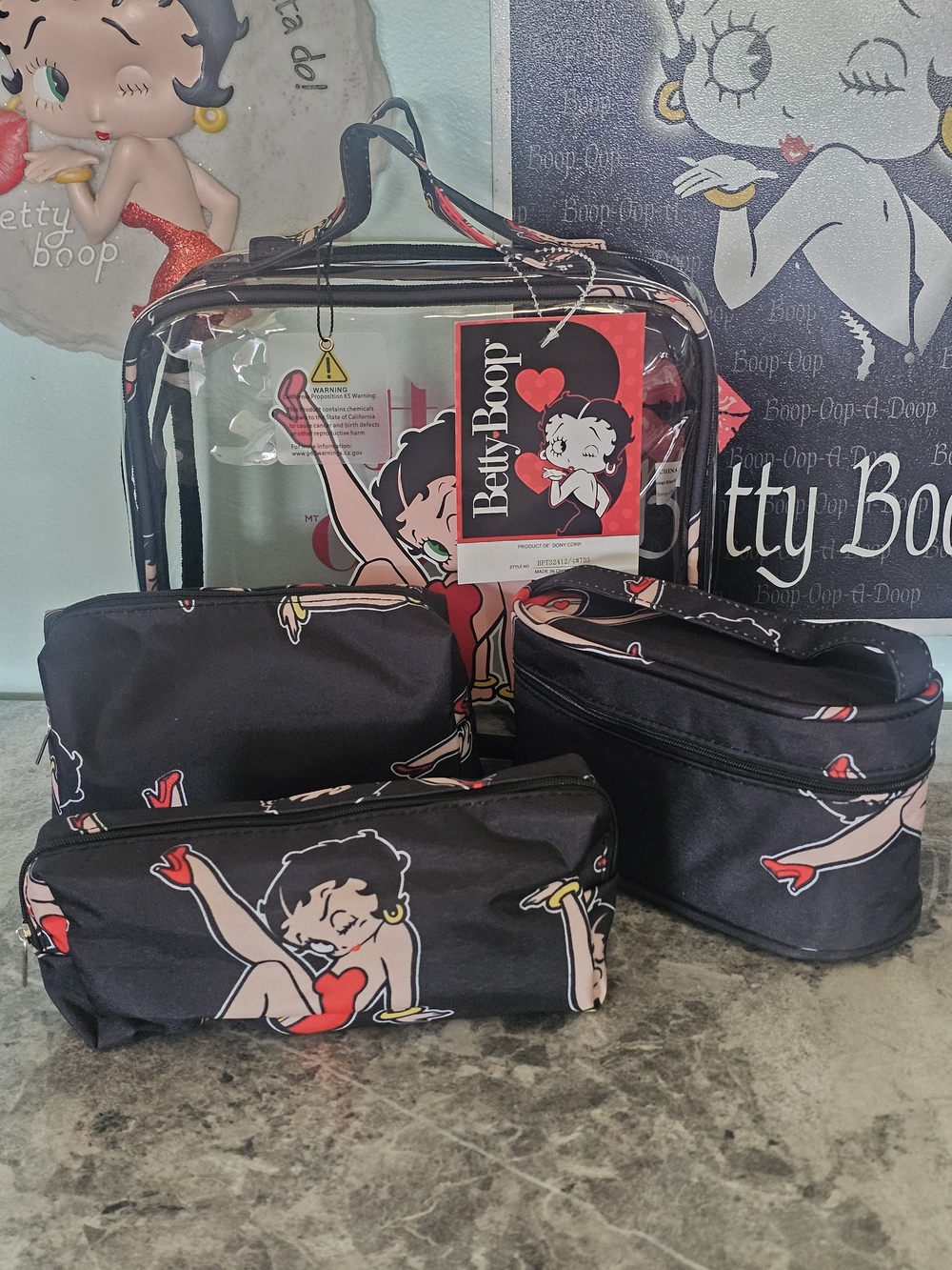 NWT Betty Boop 4pc Cosmetic Bag Set Clear Travel Case Pinup Leg - Picture 2 of 5
